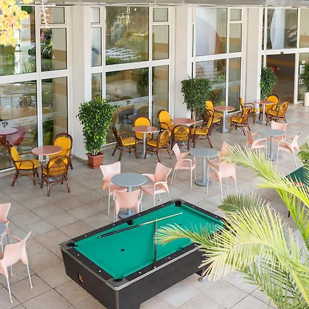 アパートホテル Trakia Plaza サニービーチ